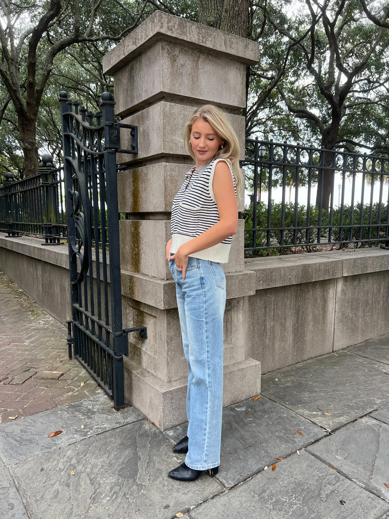 straight leg denim jeans, light wash straight leg denim jeans, blonde palm boutique